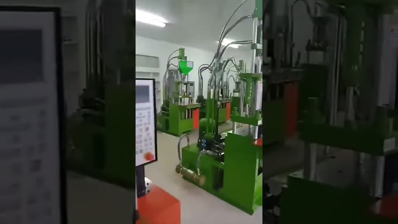 BORX 550ST Vertical Plastic Injection Molding Machine   PVCPURubberABS Power Plug Molding