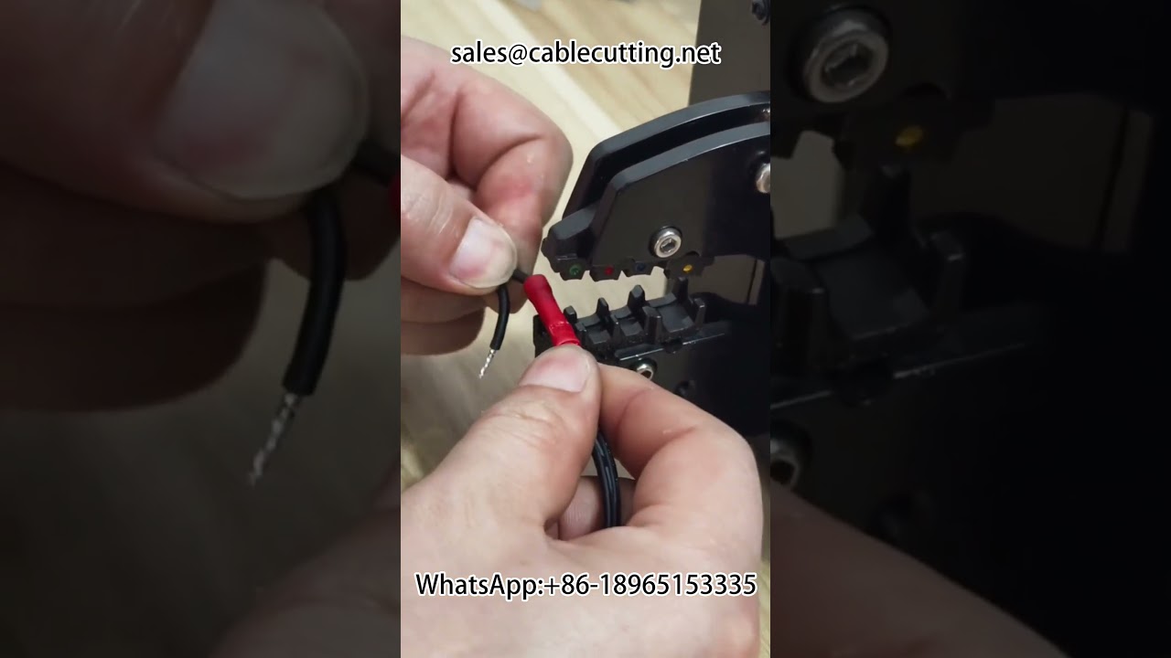 Pneumatic terminal crimping machine 16M buy the machine to send a multi mould!