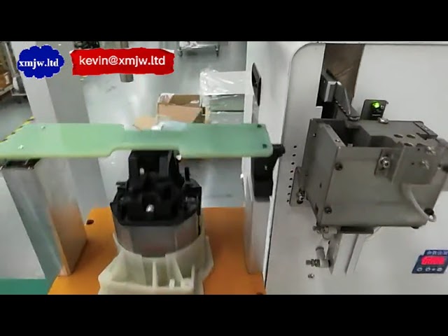 Full automatic 3 Axes Robot Auto Feeding Screwdriver Machine With Two Working Tables