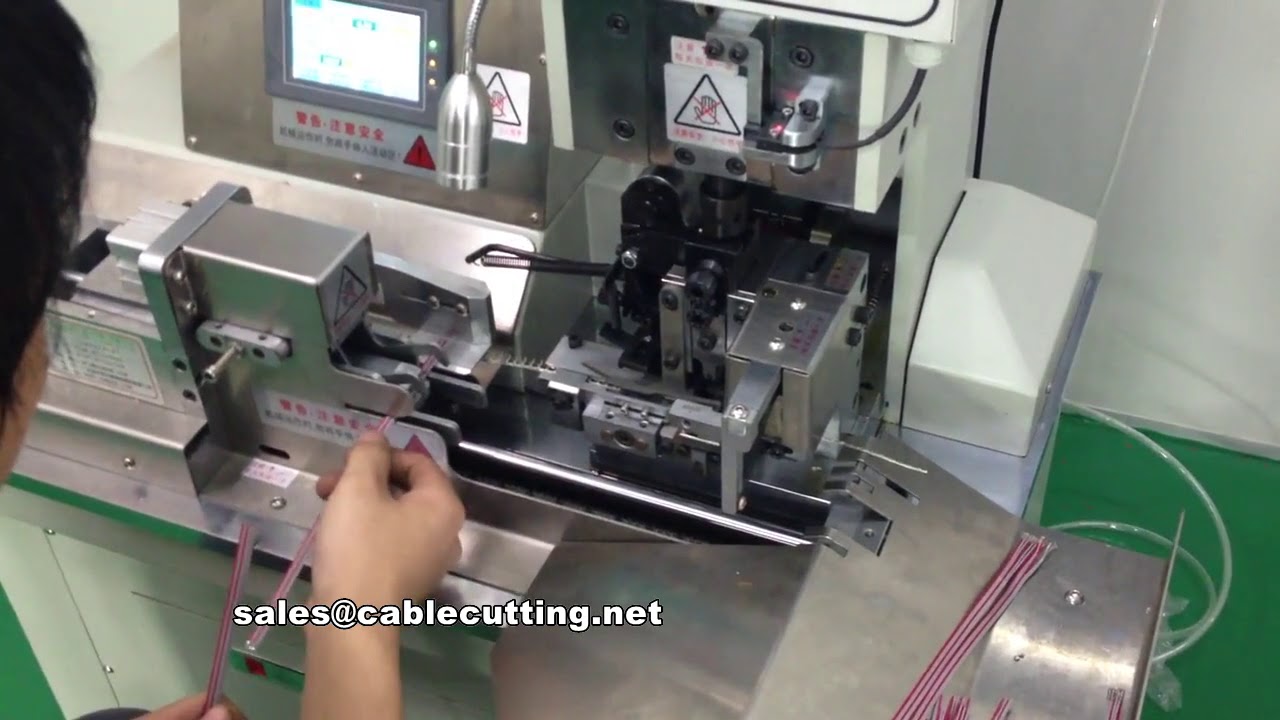 Flat ribbon cable split and terminal crimping machine