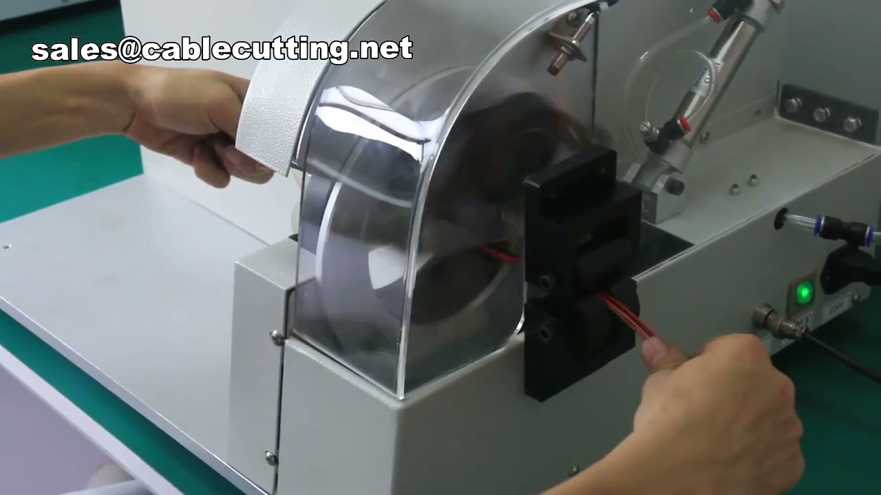 Wire taping machine
